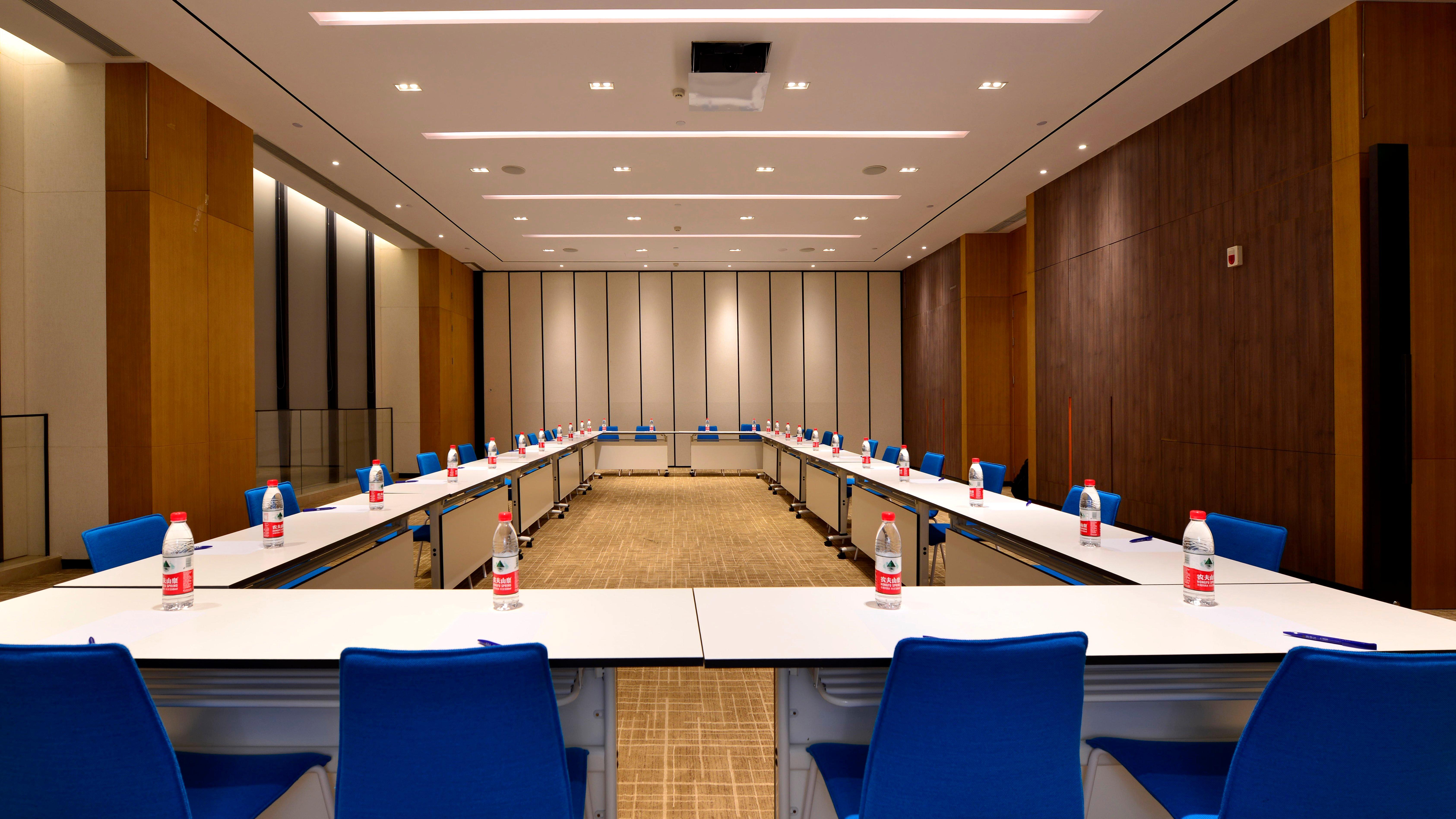 Holiday Inn Express Luanchuan By Ihg Exterior foto